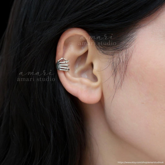 Silver Skeleton Hand Ear Cuff, No Pierce Earring, No Piercing Earcuff, Gothic Halloween Jewellery